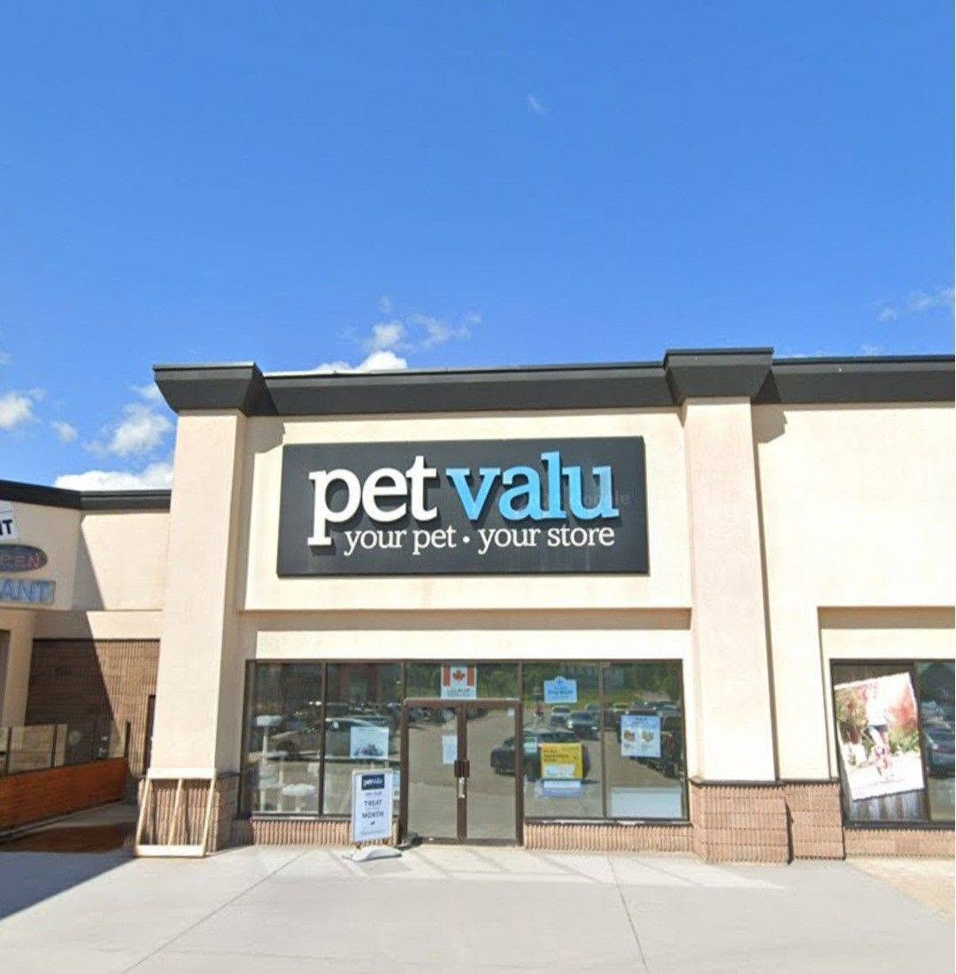 Pet Valu store in Salmon Arm